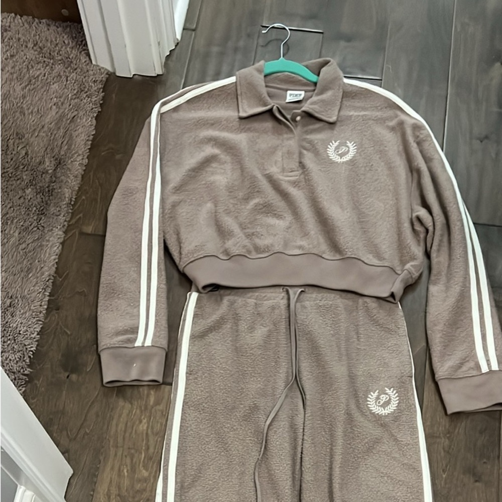 PINK VS 2Pc Ivy Fleece Set